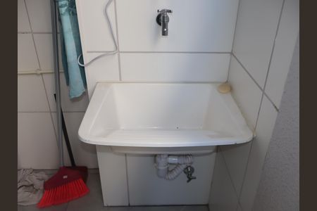 Apartamento para alugar com 42m², 2 quartos e sem vagaÁrea de serviço e Varanda