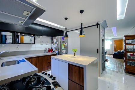 Casa para alugar com 217m², 3 quartos e 2 vagas Casa para alugar com 217m², 3 quartos e 2 vagasCozinha