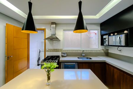 Casa para alugar com 217m², 3 quartos e 2 vagas Casa para alugar com 217m², 3 quartos e 2 vagasCozinha