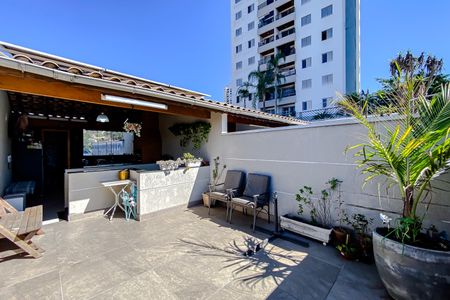 Casa para alugar com 217m², 3 quartos e 2 vagas Casa para alugar com 217m², 3 quartos e 2 vagasÁrea externa