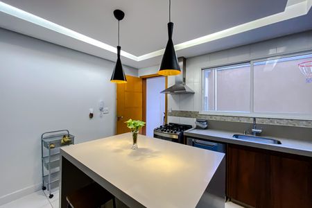 Casa para alugar com 217m², 3 quartos e 2 vagas Casa para alugar com 217m², 3 quartos e 2 vagasCozinha