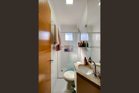 Casa para alugar com 217m², 3 quartos e 2 vagas Casa para alugar com 217m², 3 quartos e 2 vagasBanheiro