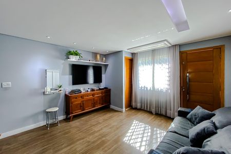 Casa para alugar com 217m², 3 quartos e 2 vagas Casa para alugar com 217m², 3 quartos e 2 vagasSala