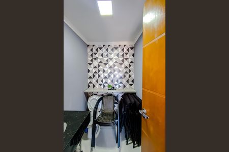 Casa para alugar com 217m², 3 quartos e 2 vagas Casa para alugar com 217m², 3 quartos e 2 vagasLavabo da Área externa
