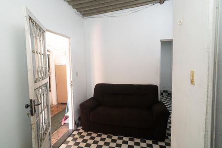 Casa para alugar com 50m², 1 quarto e sem vaga Casa para alugar com 50m², 1 quarto e sem vagaSala