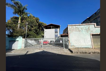  Placa instalada com o código LSVN-45 de apartamento à venda com 3 quartos, 120m² em Eldorado, Contagem