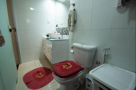 Apartamento à venda com 120m², 3 quartos e 1 vaga Apartamento à venda com 120m², 3 quartos e 1 vagaBanheiro 2