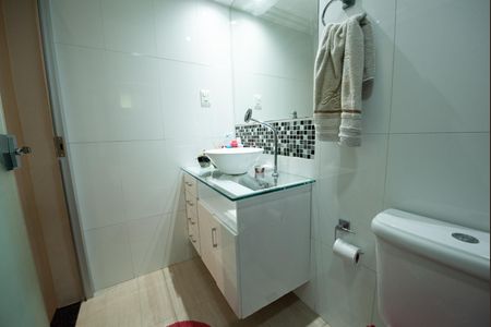 Apartamento à venda com 120m², 3 quartos e 1 vaga Apartamento à venda com 120m², 3 quartos e 1 vagaBanheiro 2