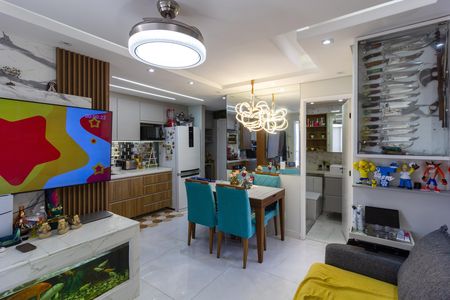 Sala de apartamento à venda com 2 quartos, 43m² em Vila Itapegica, Guarulhos