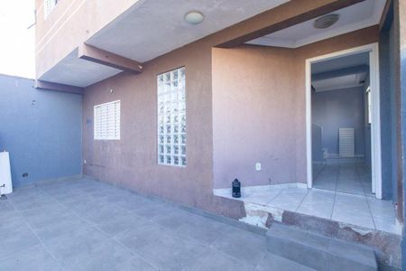 Casa para alugar com 120m², 3 quartos e sem vaga Casa para alugar com 120m², 3 quartos e sem vagaFachada