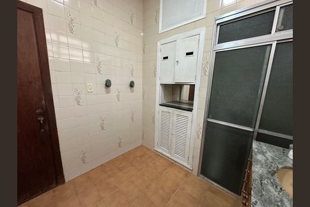 Apartamento para alugar com 112m², 2 quartos e 1 vaga Apartamento para alugar com 112m², 2 quartos e 1 vagaBanheiro Social