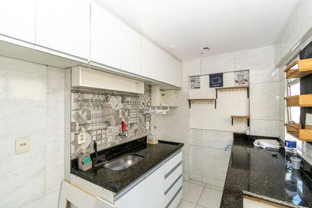Cozinha de apartamento à venda com 2 quartos, 50m² em Irajá, Rio de Janeiro