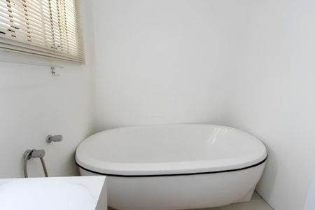 Banheiro de casa para alugar com 3 quartos, 185m² em Aberta dos Morros, Porto Alegre