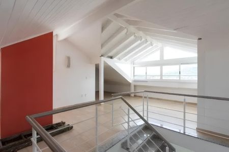 Sala de casa para alugar com 3 quartos, 185m² em Aberta dos Morros, Porto Alegre