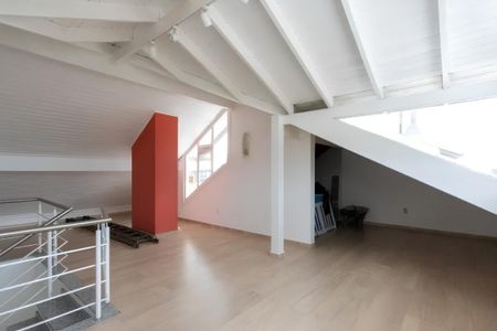 Sala de casa para alugar com 3 quartos, 185m² em Aberta dos Morros, Porto Alegre