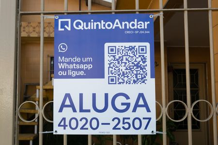 Placa de casa para alugar com 1 quarto, 30m² em Jardim Silva Teles, São Paulo