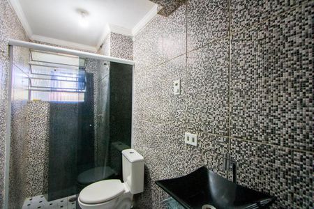 Banheiro de apartamento à venda com 2 quartos, 55m² em Jardim Santo André Cdhu, Santo André