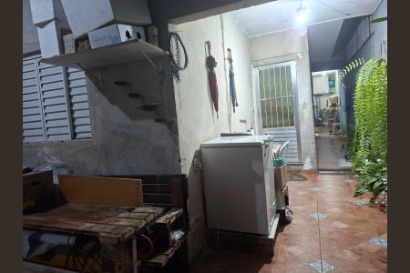 Casa à venda com 220m², 4 quartos e 2 vagas Casa à venda com 220m², 4 quartos e 2 vagasÁrea de serviço