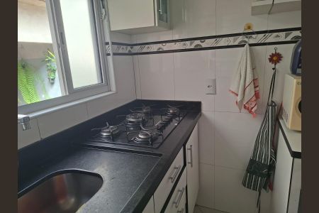 Casa à venda com 220m², 4 quartos e 2 vagas Casa à venda com 220m², 4 quartos e 2 vagasCozinha