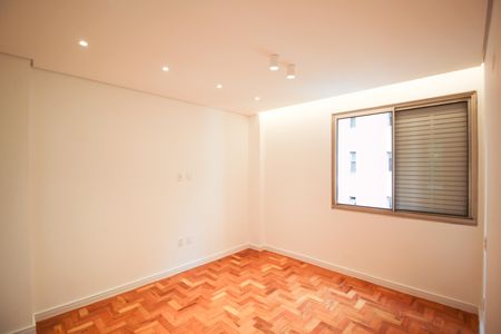 Apartamento à venda com 110m², 3 quartos e 1 vaga Apartamento à venda com 110m², 3 quartos e 1 vagaSuíte