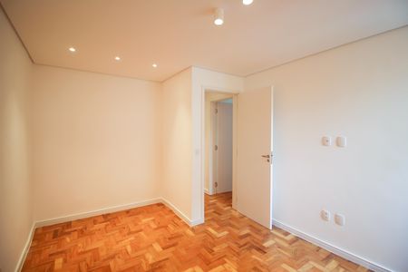 Apartamento à venda com 110m², 3 quartos e 1 vaga Apartamento à venda com 110m², 3 quartos e 1 vagaQuarto 2