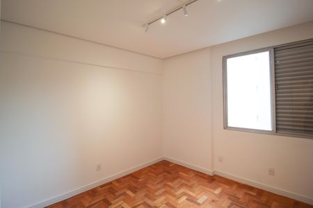 Apartamento à venda com 110m², 3 quartos e 1 vaga Apartamento à venda com 110m², 3 quartos e 1 vagaQuarto 1