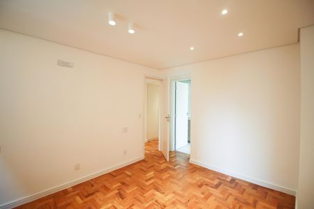 Apartamento à venda com 110m², 3 quartos e 1 vaga Apartamento à venda com 110m², 3 quartos e 1 vagaSuíte