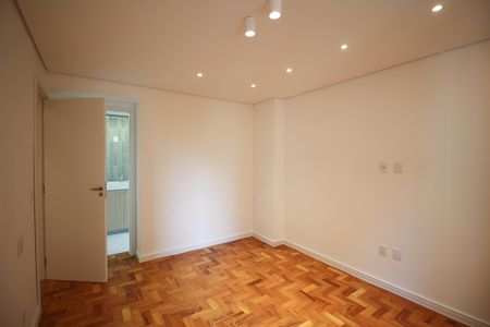 Apartamento à venda com 110m², 3 quartos e 1 vaga Apartamento à venda com 110m², 3 quartos e 1 vagaSuíte
