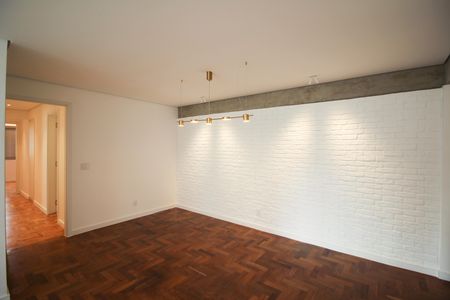 Apartamento à venda com 110m², 3 quartos e 1 vaga Apartamento à venda com 110m², 3 quartos e 1 vagaSala