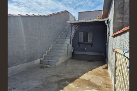 Quintal - Piso 2 de casa à venda com 3 quartos, 130m² em Parque Ipe, São Paulo