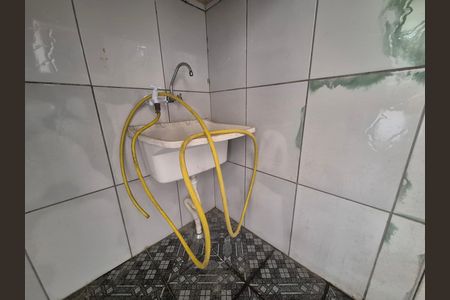 Área de Serviço - tanque - térreo de casa à venda com 3 quartos, 130m² em Parque Ipe, São Paulo