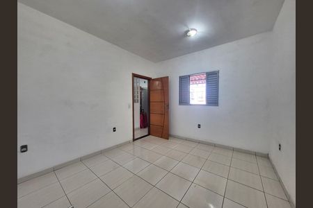 Casa à venda com 130m², 3 quartos e 2 vagas Casa à venda com 130m², 3 quartos e 2 vagasQuarto 3 - Piso II - Corredor