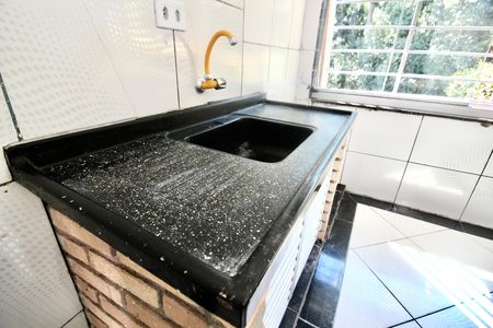 Cozinha  de casa para alugar com 2 quartos, 40m² em Parque Cisper, São Paulo