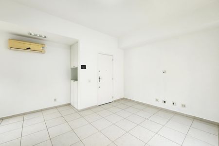 Sala  de apartamento à venda com 2 quartos, 68m² em Tijuca, Rio de Janeiro