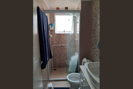 Banheiro de apartamento para alugar com 2 quartos, 53m² em Padroeira, Osasco