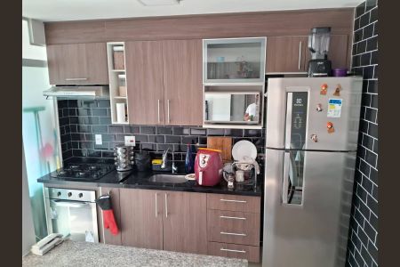Cozinha de apartamento para alugar com 2 quartos, 53m² em Padroeira, Osasco