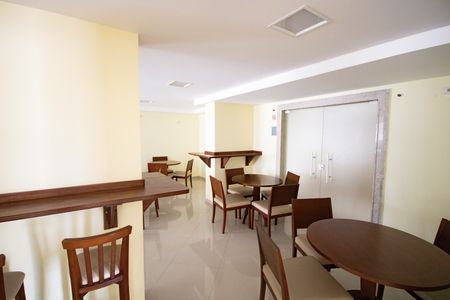 Apartamento para alugar com 173m², 5 quartos e 3 vagas Apartamento para alugar com 173m², 5 quartos e 3 vagasÁrea comum - Salão de festas