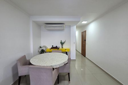 Apartamento para alugar com 173m², 5 quartos e 3 vagas Apartamento para alugar com 173m², 5 quartos e 3 vagasSala