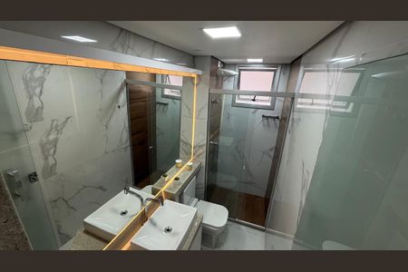 Banheiro de apartamento à venda com 3 quartos, 87m² em Castelo, Belo Horizonte