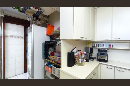 Cozinha de apartamento à venda com 2 quartos, 82m² em Vila Monumento, São Paulo