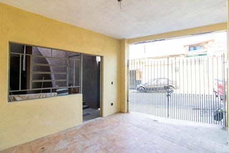 Garagem  de casa à venda com 3 quartos, 143m² em Jardim Palmira, Guarulhos