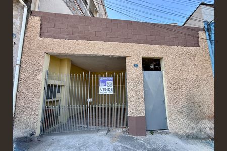 Fachada  de casa à venda com 3 quartos, 143m² em Jardim Palmira, Guarulhos