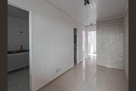 Casa de Condomínio para alugar com 2 quartos, 40m² em Vila Picinin, São Paulo