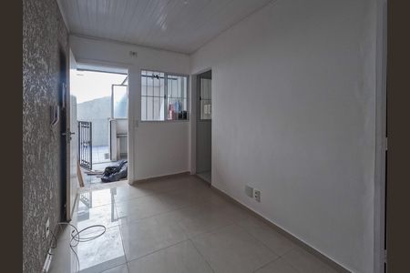 Casa de Condomínio para alugar com 2 quartos, 40m² em Vila Picinin, São Paulo