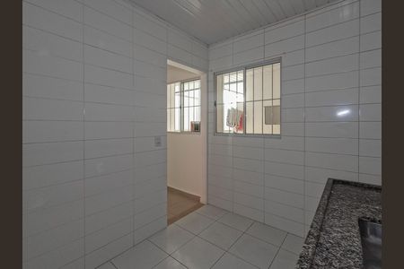 Casa de condomínio para alugar com 40m², 2 quartos e sem vaga