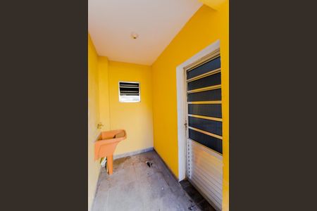 Casa para alugar com 42m², 1 quarto e sem vagaÁrea de Serviço