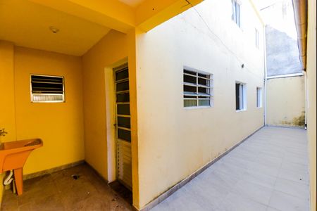 Casa para alugar com 42m², 1 quarto e sem vagaÁrea de Serviço