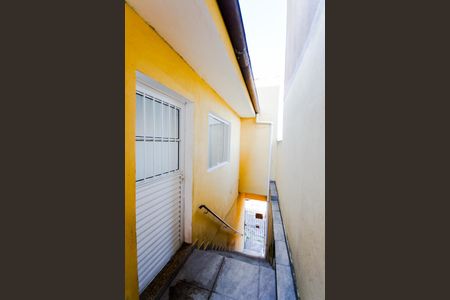 Entrada Social  de casa para alugar com 1 quarto, 42m² em Parque Continental Iii, Guarulhos