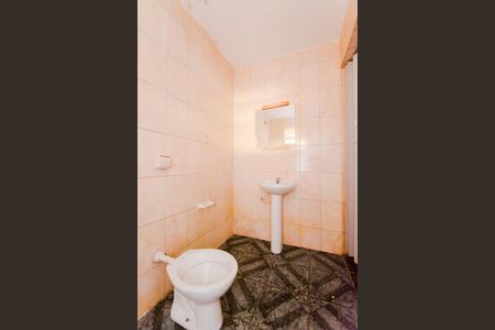 Casa para alugar com 42m², 1 quarto e sem vagaBanheiro