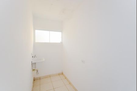 Casa para alugar com 42m², 1 quarto e sem vagaÁrea de Serviço